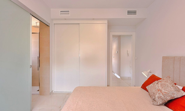 Resale - Apartment / flat - Orihuela - Orihuela Costa