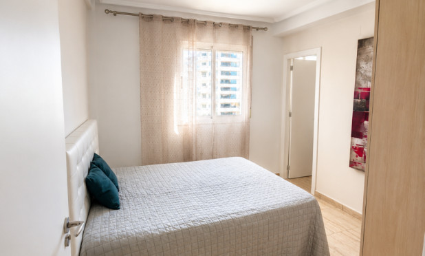Resale - Apartment / flat - Benidorm - Zona de Poniente
