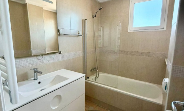 Resale - Apartment / flat - Benidorm - Zona de Poniente