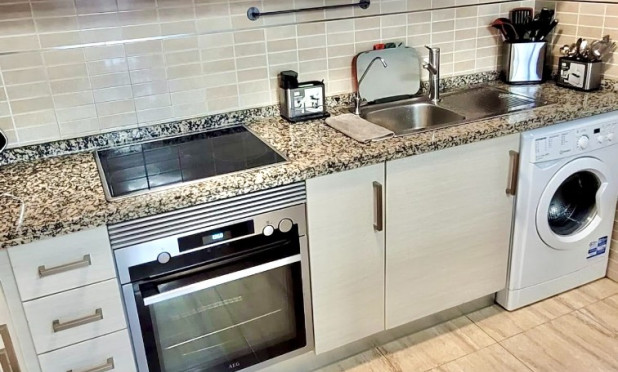 Resale - Apartment / flat - Benidorm - Zona de Poniente