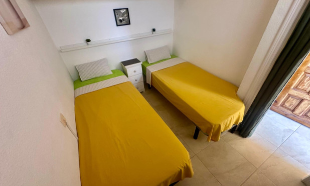 Resale - Apartment / flat - Torrevieja - Cabo Cervera