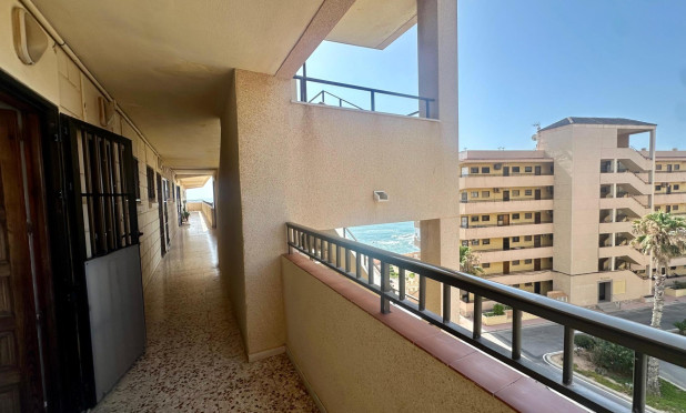 Resale - Apartment / flat - Torrevieja - Cabo Cervera
