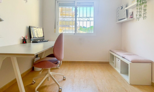 Resale - Townhouse - Orihuela Costa - Punta Prima
