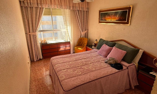 Resale - Apartment / flat - Benidorm - Levante