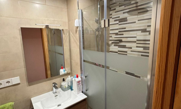 Resale - Apartment / flat - Benidorm - Levante