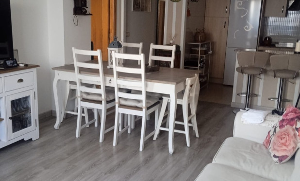 Herverkoop - Appartement / flat - Xirles