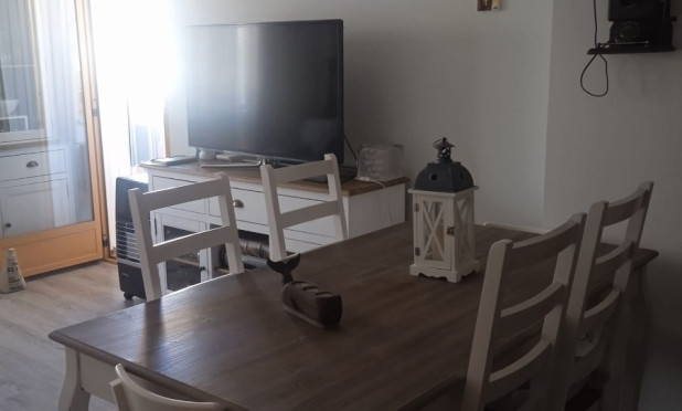 Herverkoop - Appartement / flat - Xirles