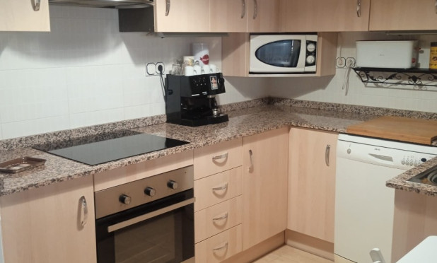 Herverkoop - Appartement / flat - Xirles