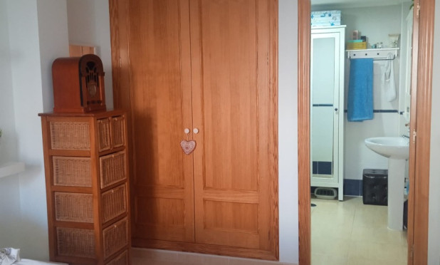 Herverkoop - Appartement / flat - Xirles