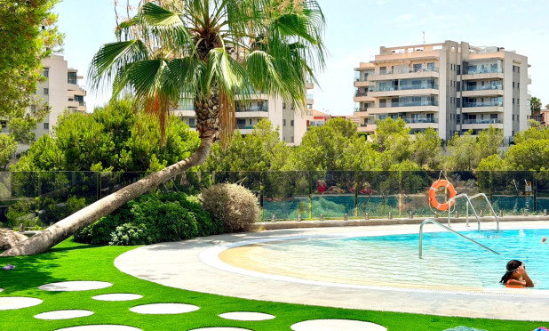 Resale - Apartment / flat - Orihuela Costa - La Zenia