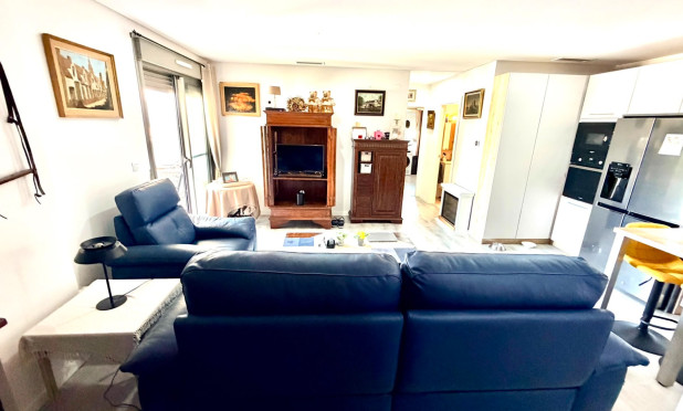 Resale - Apartment / flat - Orihuela Costa - La Zenia