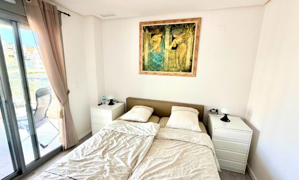 Resale - Apartment / flat - Orihuela Costa - La Zenia