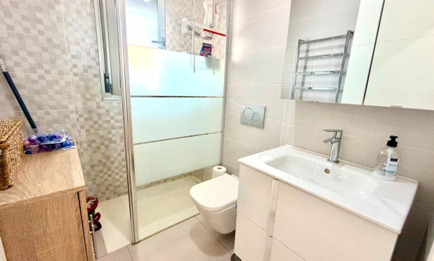 Resale - Apartment / flat - Orihuela Costa - La Zenia