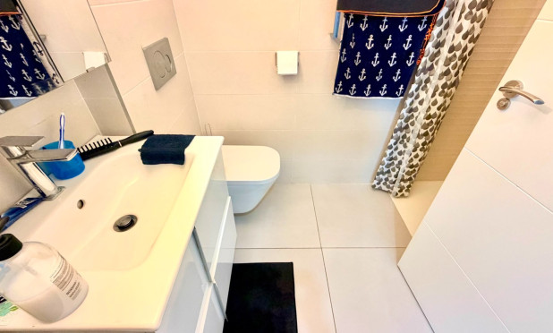 Resale - Apartment / flat - Orihuela Costa - La Zenia