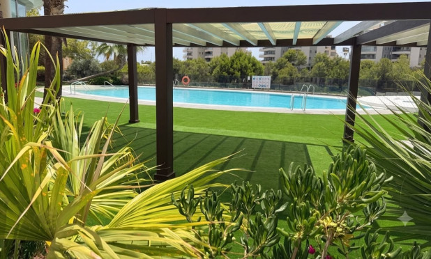 Resale - Apartment / flat - Orihuela Costa - La Zenia