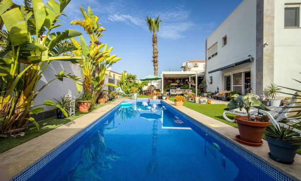 Resale - Villa - Torrevieja - Torreta - Florida