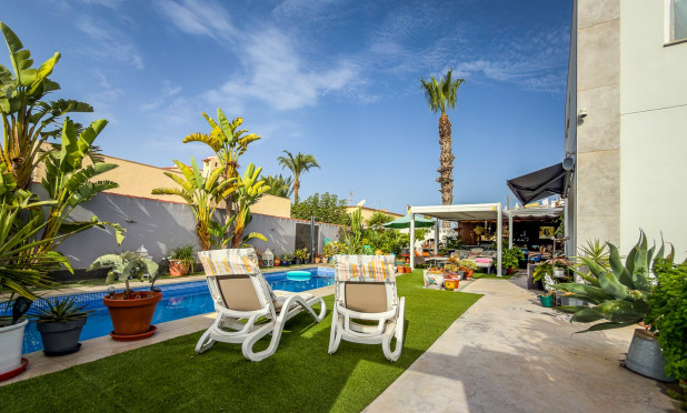 Resale - Villa - Torrevieja - Torreta - Florida