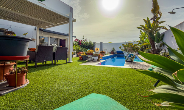Resale - Villa - Torrevieja - Torreta - Florida