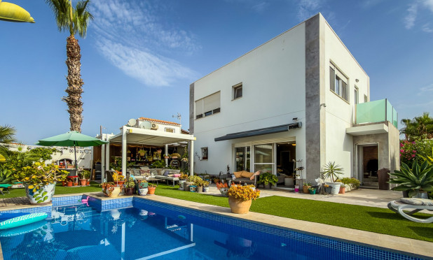 Resale - Villa - Torrevieja - Torreta - Florida