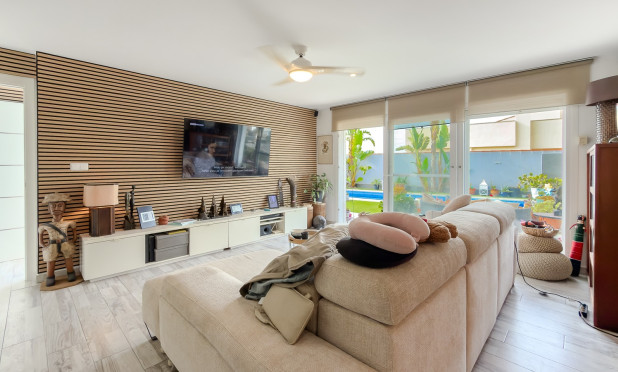 Resale - Villa - Torrevieja - Torreta - Florida