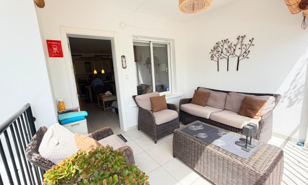 Resale - Apartment / flat - Torrevieja - Aguas Nuevas