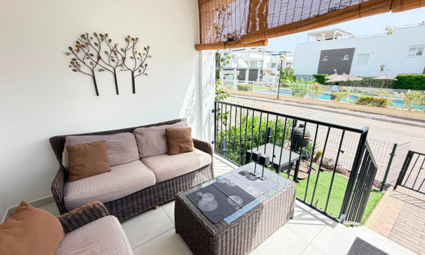 Resale - Apartment / flat - Torrevieja - Aguas Nuevas