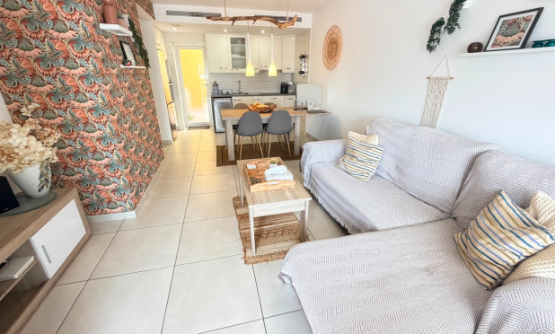 Resale - Apartment / flat - Torrevieja - Aguas Nuevas