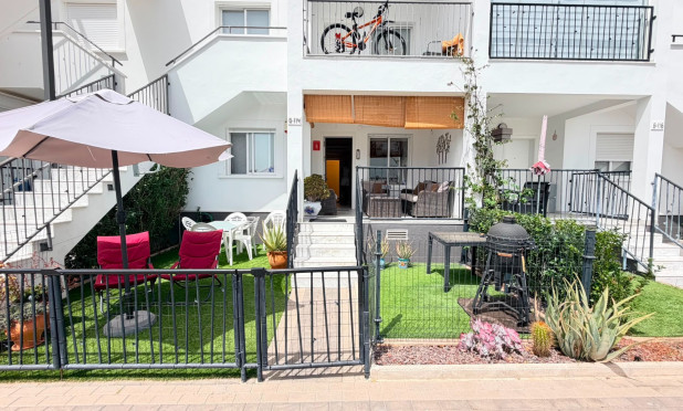 Resale - Apartment / flat - Torrevieja - Aguas Nuevas