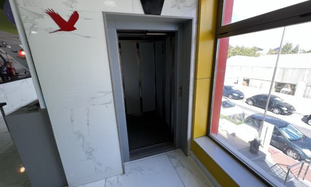 Resale - Commercial - Torrevieja - Costa Blanca Sur