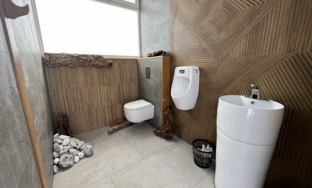 Resale - Commercial - Torrevieja - Costa Blanca Sur