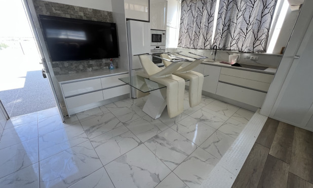 Resale - Commercial - Torrevieja - Costa Blanca Sur