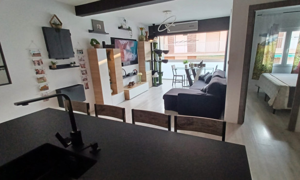 Resale - Apartment / flat - Torre de la Horadada - Costa Blanca Sur