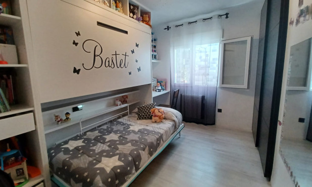 Resale - Apartment / flat - Torre de la Horadada - Costa Blanca Sur