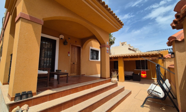 Resale - Villa - Torrevieja - Costa Blanca Sur