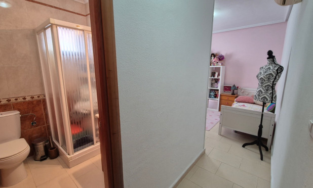 Resale - Villa - Torrevieja - Costa Blanca Sur