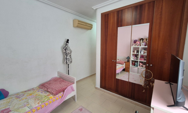 Resale - Villa - Torrevieja - Costa Blanca Sur