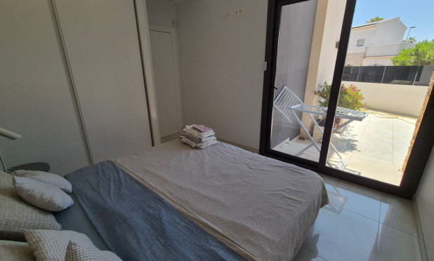 Resale - Villa - Torrevieja - Costa Blanca Sur