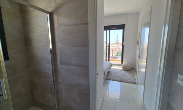 Resale - Villa - Torrevieja - Costa Blanca Sur