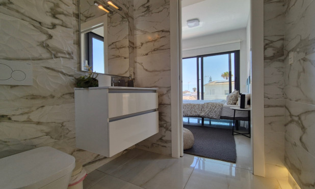 Resale - Villa - Torrevieja - Costa Blanca Sur