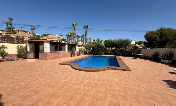 Resale - Villa - Torrevieja - Costa Blanca Sur