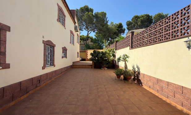 Resale - Villa - Torrevieja - Costa Blanca Sur