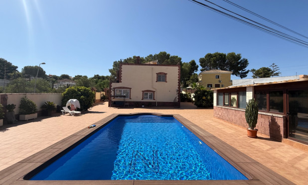 Resale - Villa - Torrevieja - Costa Blanca Sur