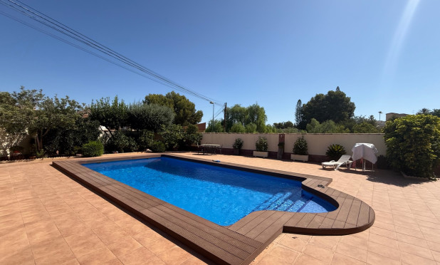 Resale - Villa - Torrevieja - Costa Blanca Sur