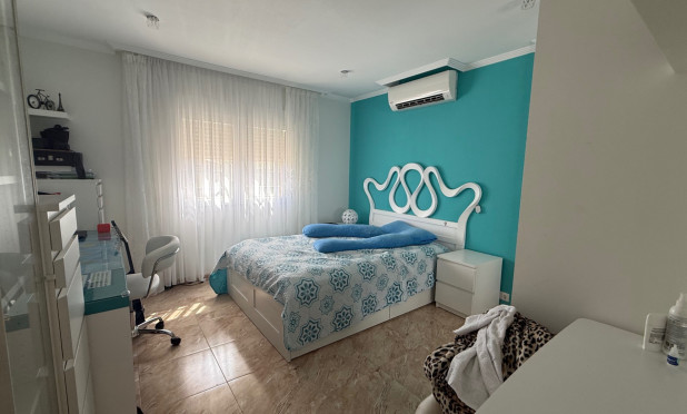 Resale - Villa - Torrevieja - Costa Blanca Sur