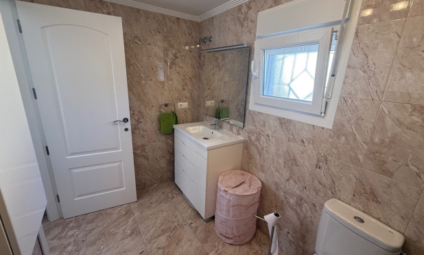 Resale - Villa - Torrevieja - Costa Blanca Sur