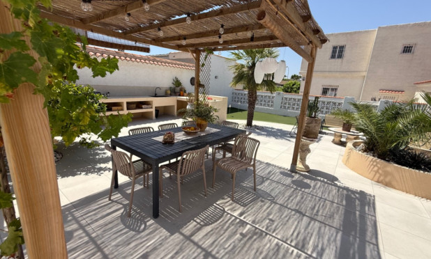 Resale - Villa - Torrevieja - Costa Blanca Sur