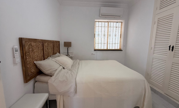 Resale - Villa - Torrevieja - Costa Blanca Sur