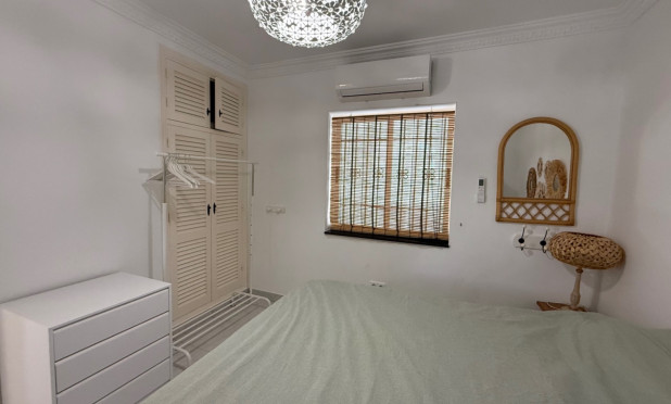 Resale - Villa - Torrevieja - Costa Blanca Sur