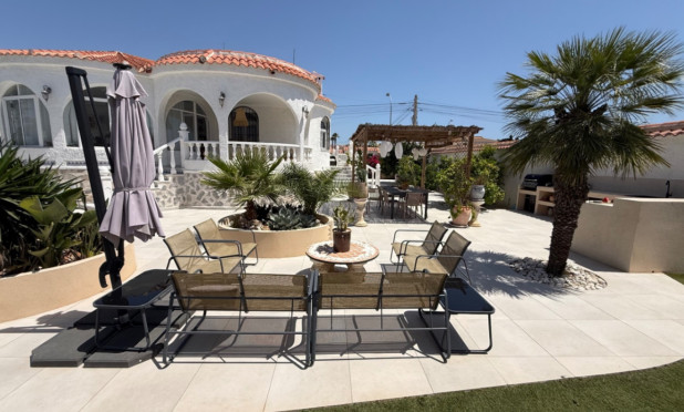Resale - Villa - Torrevieja - Costa Blanca Sur