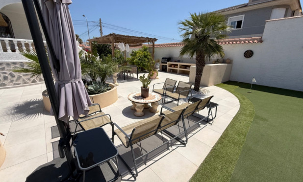 Resale - Villa - Torrevieja - Costa Blanca Sur